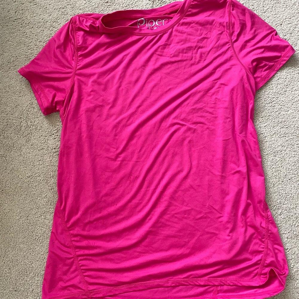 Large Piper SmartCore™ Short Sleeve Crew Neck Sun Shirt, pink.